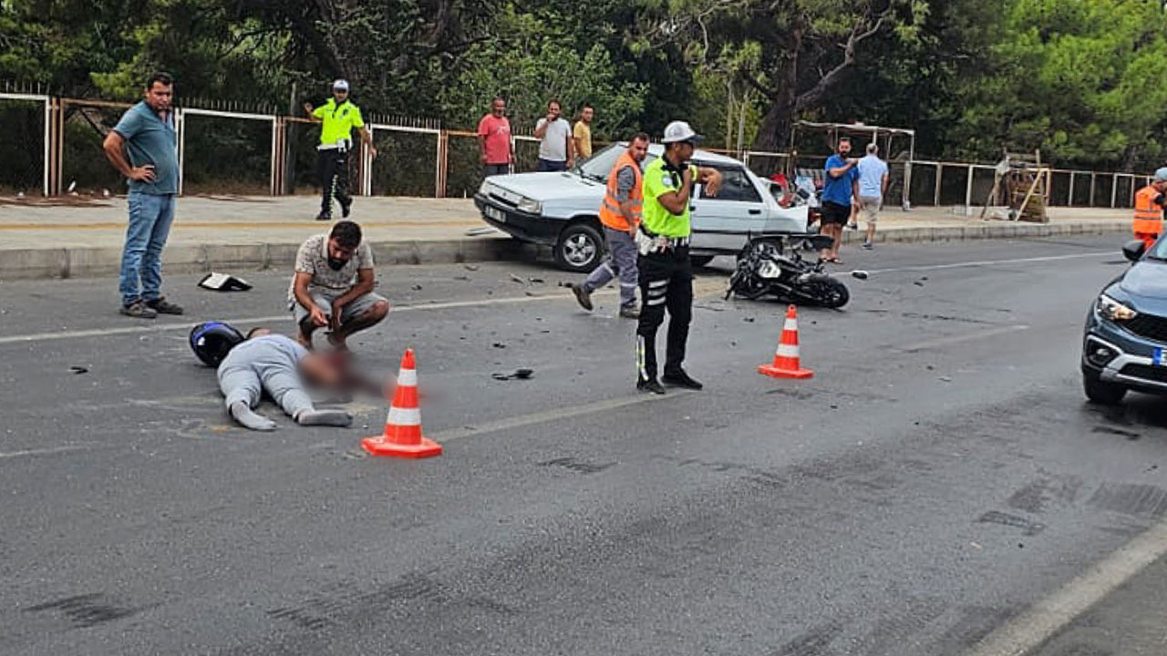 Mersin’de korkunç kaza! Motosikletiyle otomobile çarpan Rus sürücü ağır yaralandı